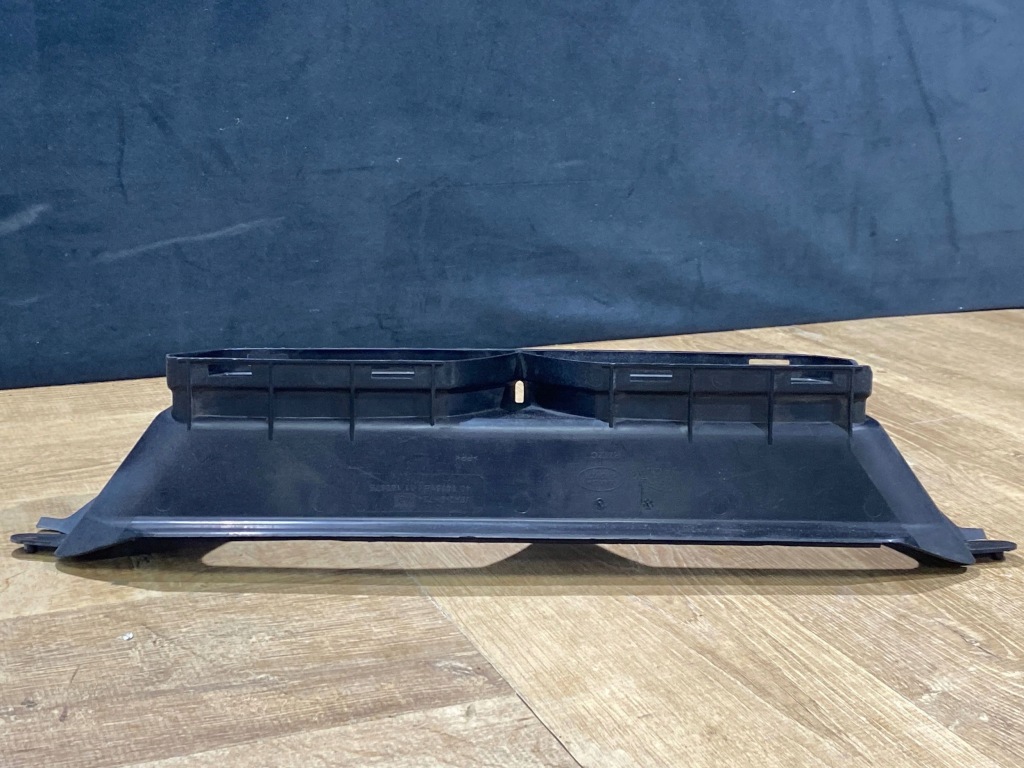 Впуск / канал воздуха интеркулер range rover velar l560 j8a29h724ab Цена