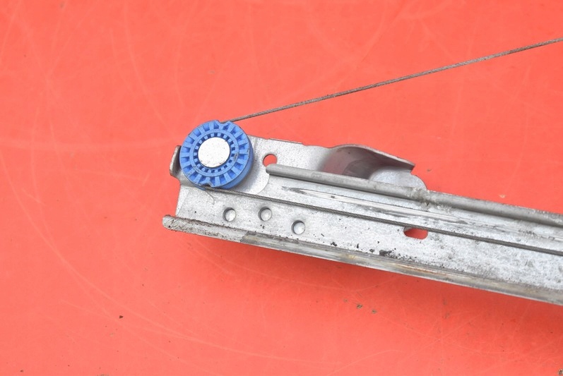 фото №9, Підйомник скло правий перед 118482 dacia logan 1 i 04-12