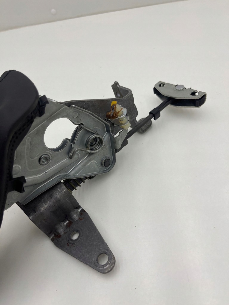 фото №6, Bmw 4 f36 gran coupe 2016 захист важіль гальма ручного 7846806