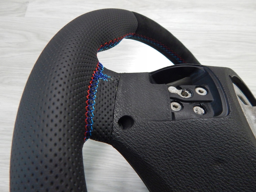 фото №10, Bmw x5 x6 e70 e71 воздуховод nowa кожа sport alcantara pod лепестки переключения