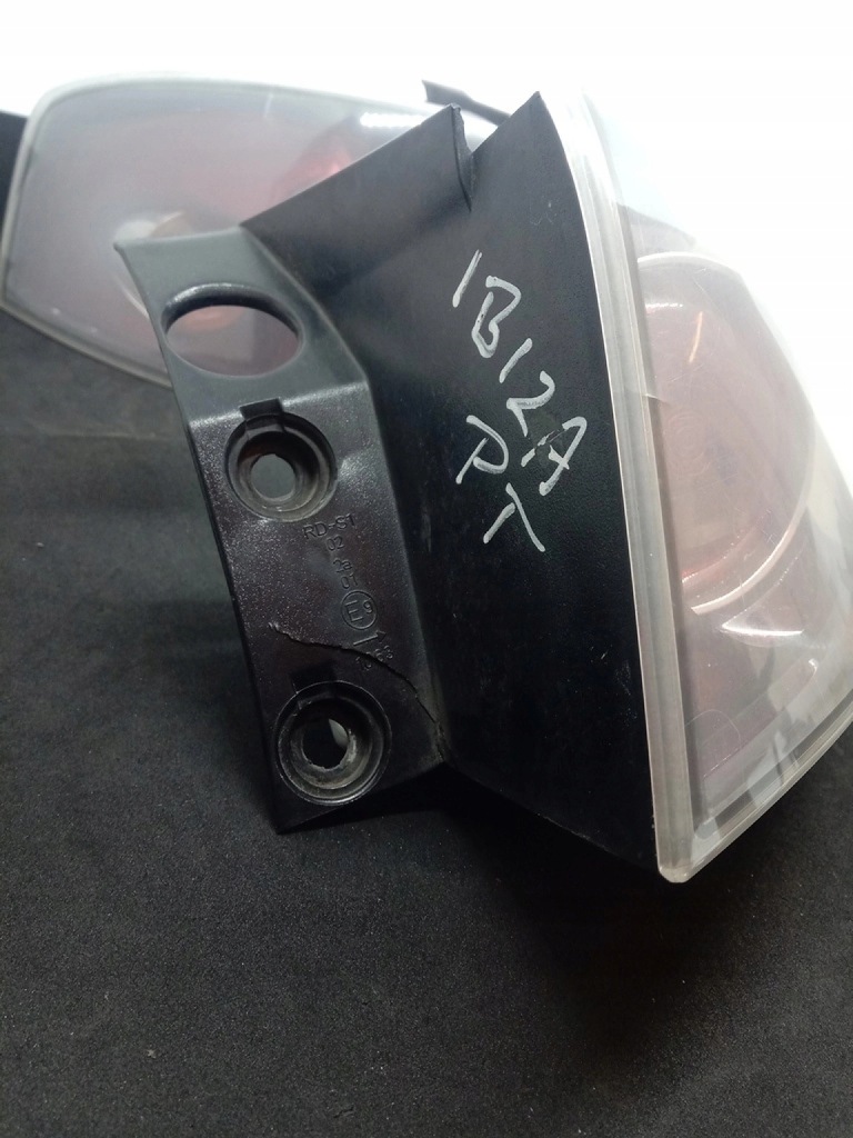 фото №11, Лампы задние набор seat ibiza iii цвет smoke