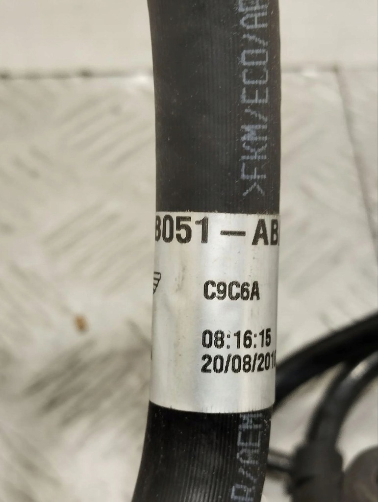 фото №8, Aston martin db11 2019 шланг топлива hy539b051ab