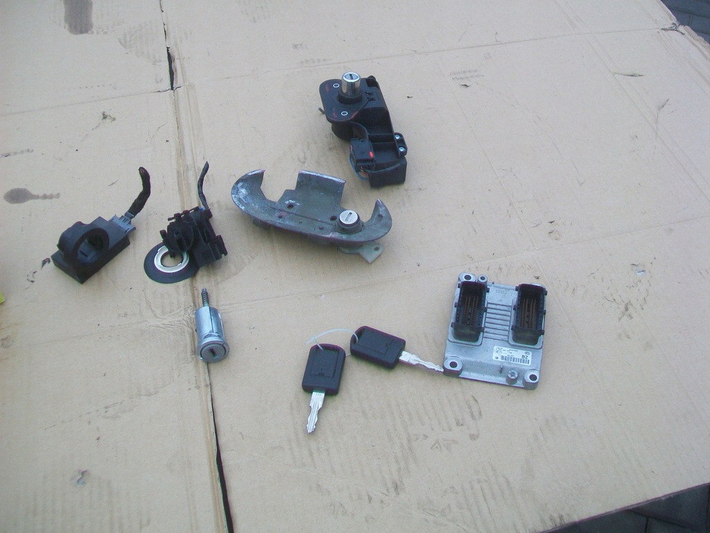 фото №7, Бортовий комп'ютер імобілайзер ключі вкладиші opel corsa c 1.2