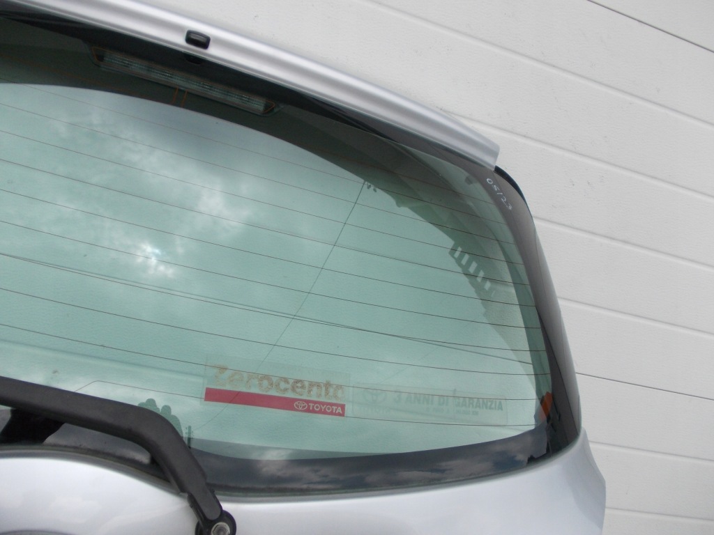 Кришка багажника багажника задній toyota yaris 2 2 Ціна