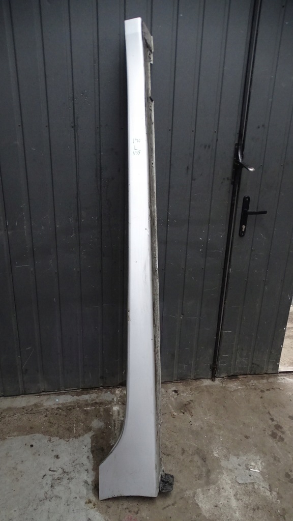 фото №1, Молдинг поріг права hyundai i40 2011-18 n3s