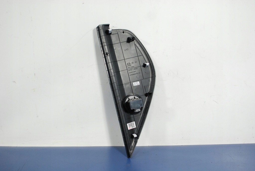 фото №4, Hyundai kona заглушка консолі права 84767-j9200