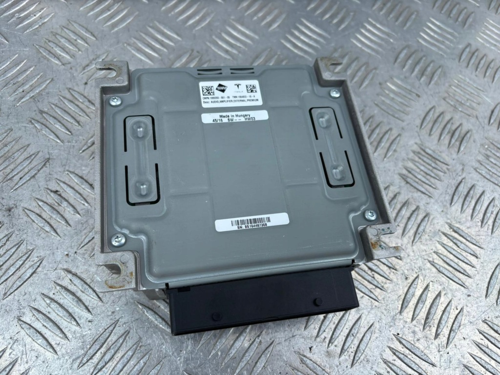 Купить Tesla model s рестайлинг  усилитель звука модуль 1000350