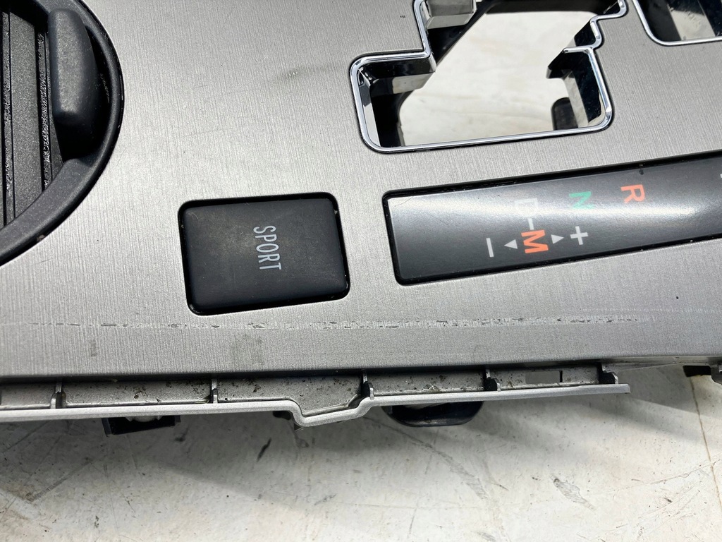 фото №6, Avensis t27 автоматична коробка передач захист тунель домкрата золотий prążki