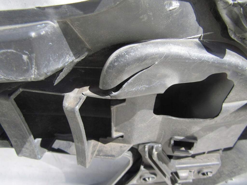 фото №13, Бампер mercedes c-klasa w205 14-18 перед amg