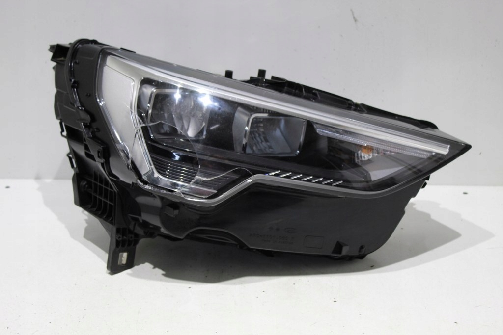 Купити Audi q3 2 83a full led правий фара правий