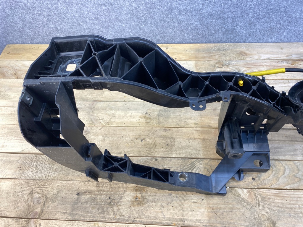 Підсилювач передній ремінь передній ford focus mk3 оригінал  11-14 Оригінал