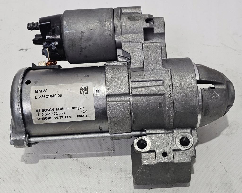 Купити Новий оригінальний стартер bmw - 8621840
