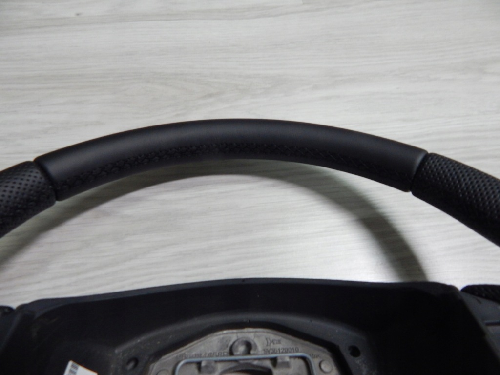 Peugeot 3008 5008 - руль новая кожа обшивка prosimy czytać описание в Украине