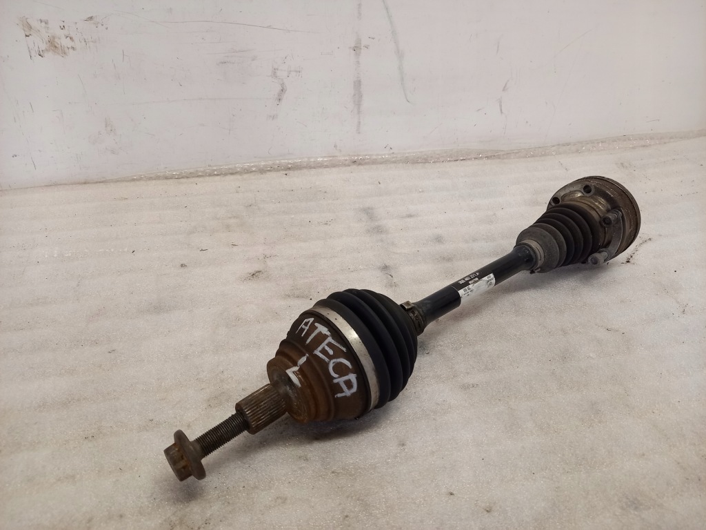 фото №1, Привідний вал ліва seat ateca 3q0407271a