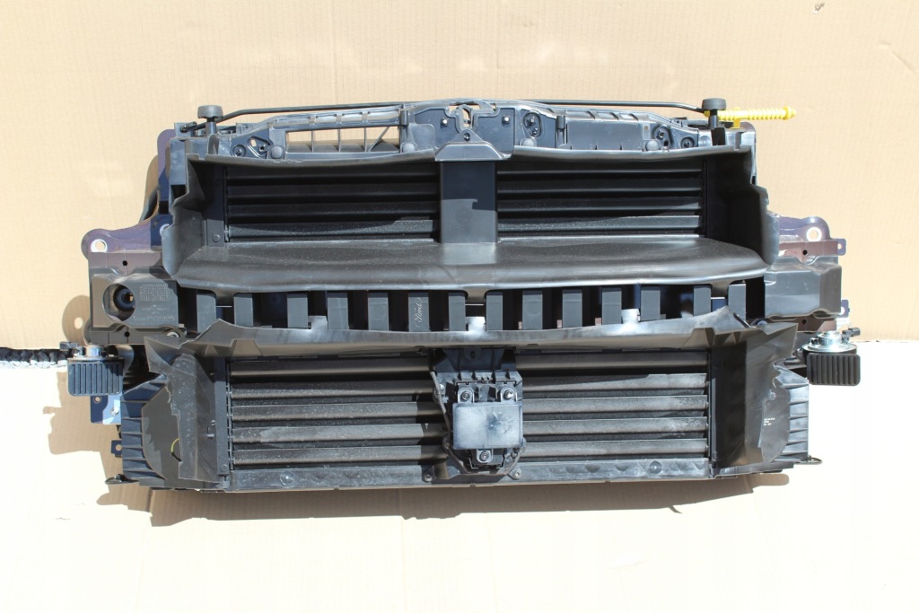 Лампи бампер капот перед ford focus mk4 vignale Оригінал