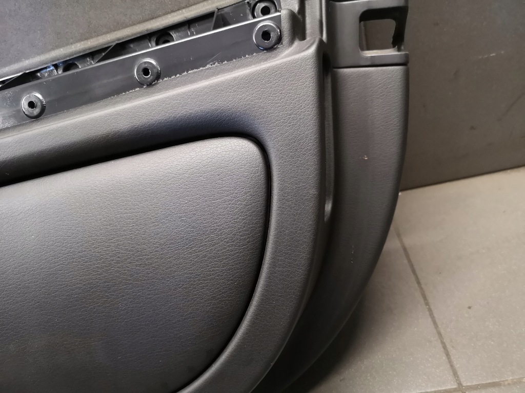 фото №8, Обшивка двері правий перед b&o audi a8 d3 soul