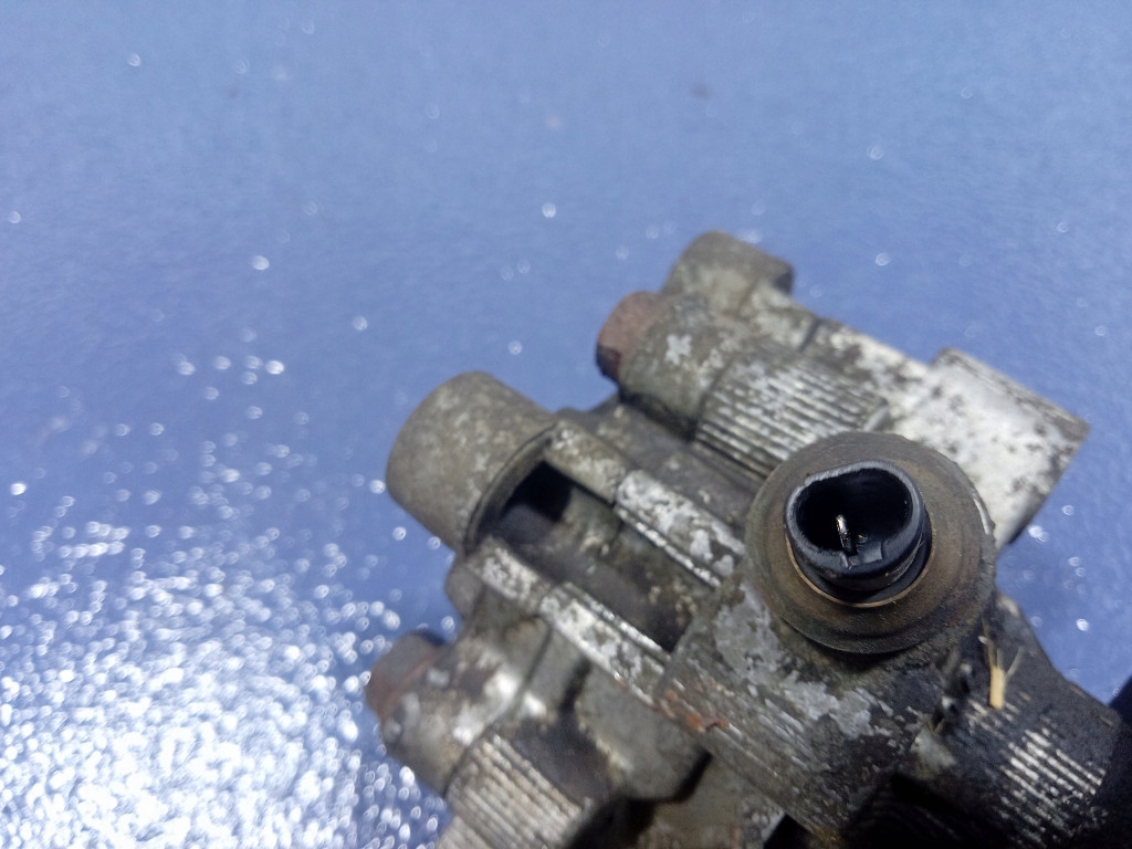 Toyota rav-4 2 2.4 vvti насос усилителя в Украине