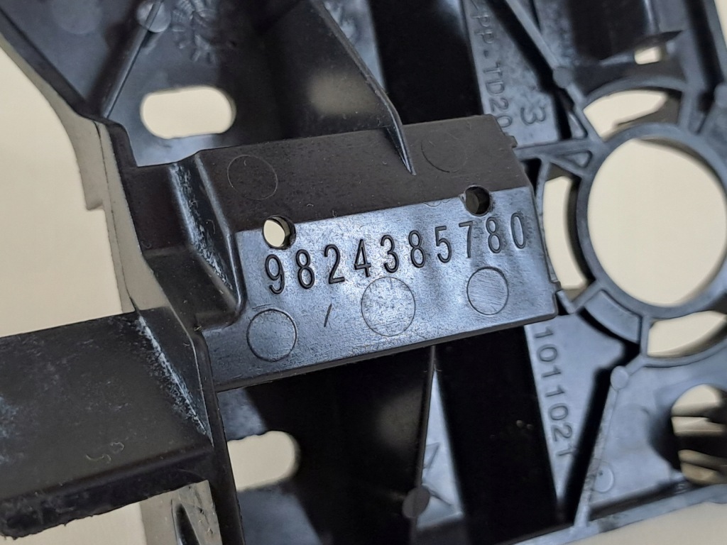 фото №9, Отвод конденсат низ аккумулятор 1.5 bhdi toyota proace city 22r