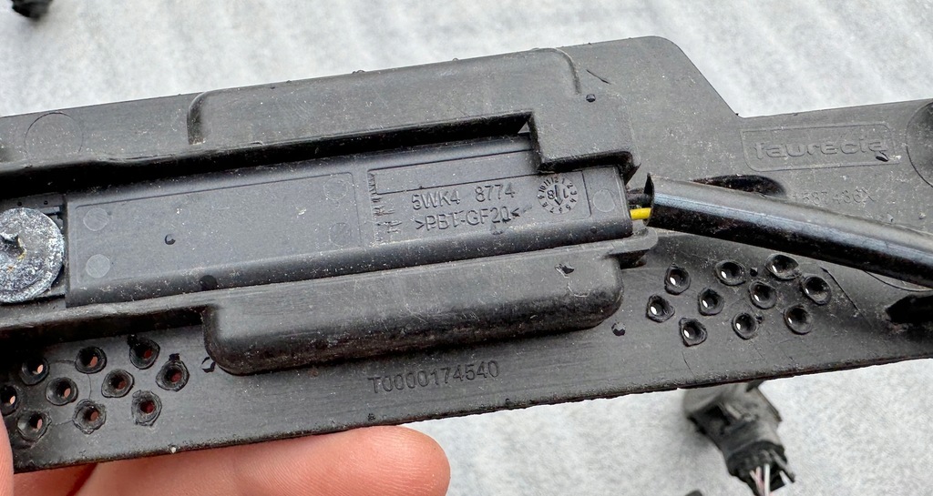 фото №5, 240151053r жгут бампер задняя задняя renault kadjar 4x pdc