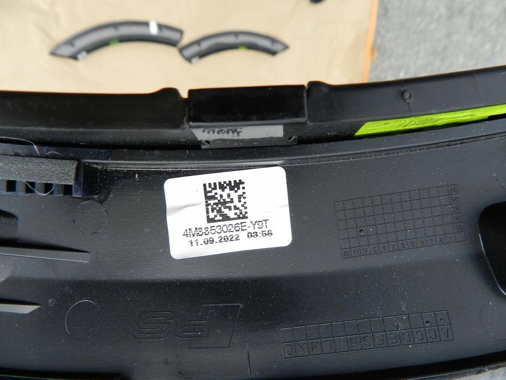 фото №5, Audi rsq8 молдинг крила задня ліва права сторона