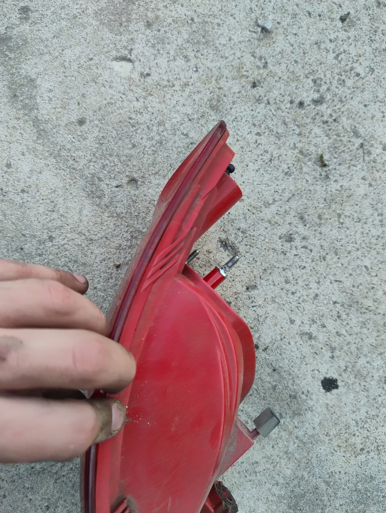 фото №7, Audi a4 b8 kombi лампа ліва задня задня w крила 8k9945095