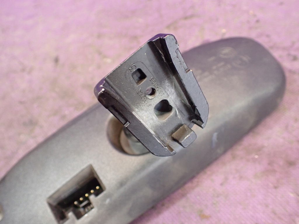 Avensis 2 t25 дзеркало заднього виду fotorchrom Оригінал