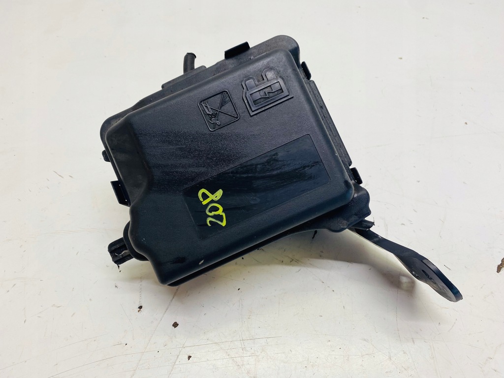 фото №1, Корпус запобіжників peugeot 208 2008 i