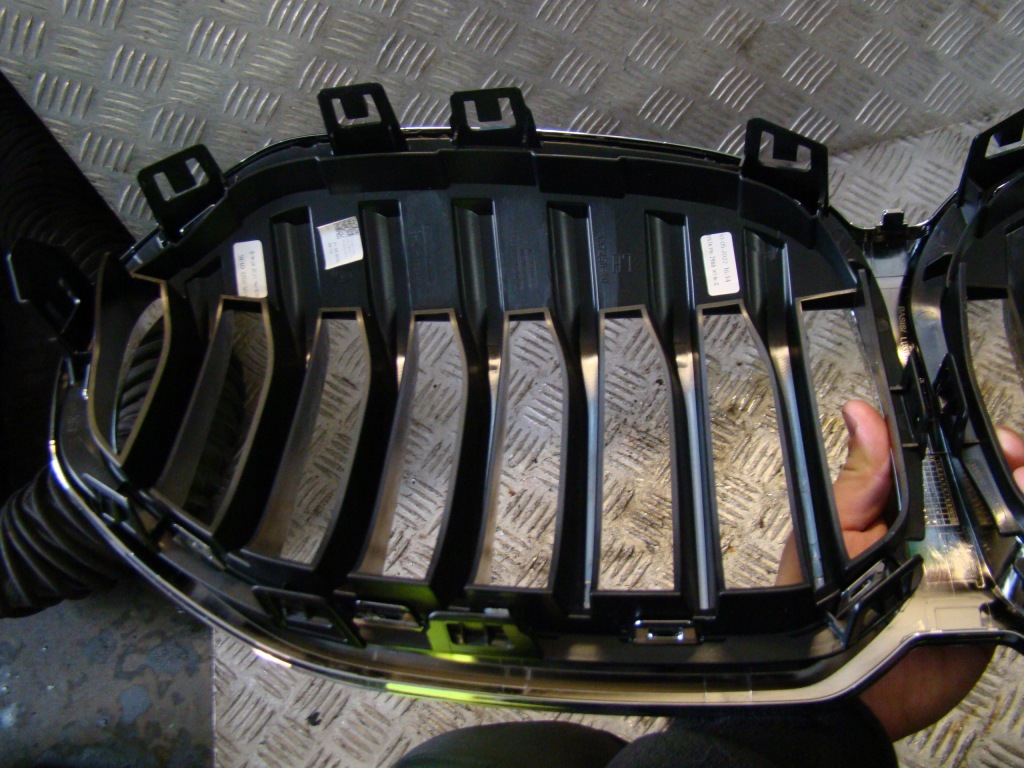 фото №5, Bmw 1 f40 решётки радиатора перед решётка радиатора оригинал решётка радиатора бампера