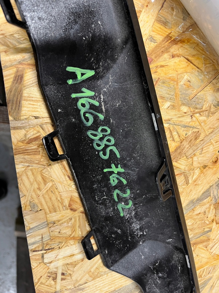 Mercedes gls amg накладка бампера спойлер a1668857622 Недорого