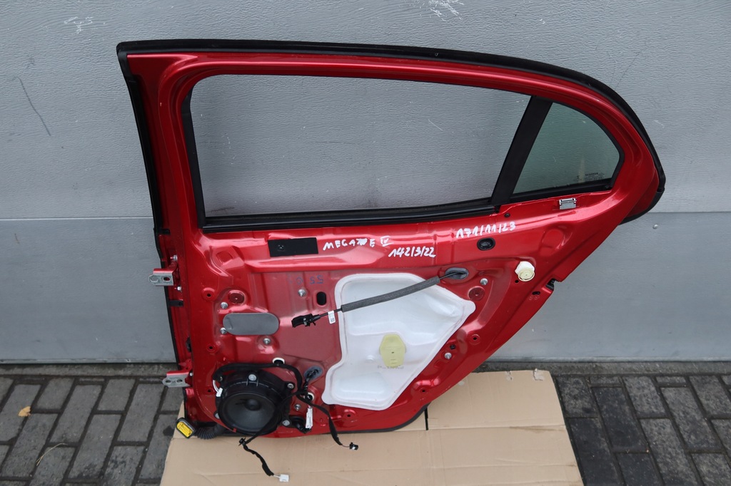 фото №8, Дверь правый задняя megane iv