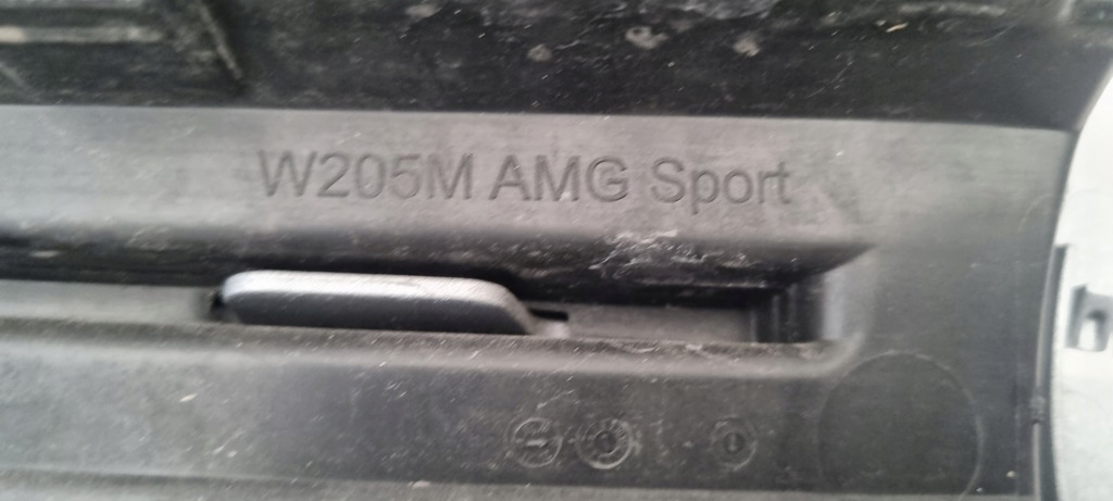 фото №8, Mercedes 205 amg 6.3 63 решётка радиатора решётка радиатора