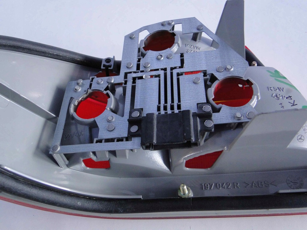 фото №7, Mercedes e klasa w210 210 limu лампа задня права