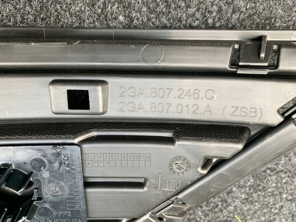 фото №3, Vw t-roc решётка правая задняя 2ga 2ga807246c