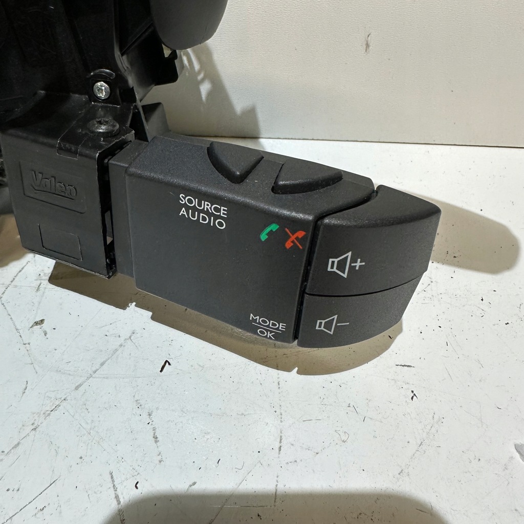 фото №5, Renault trafic iii стрічка перемикачі 255671088r