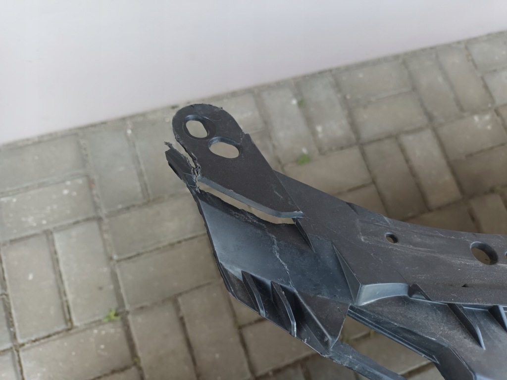 Бампер передній toyota proace city перед + решітка Недорого