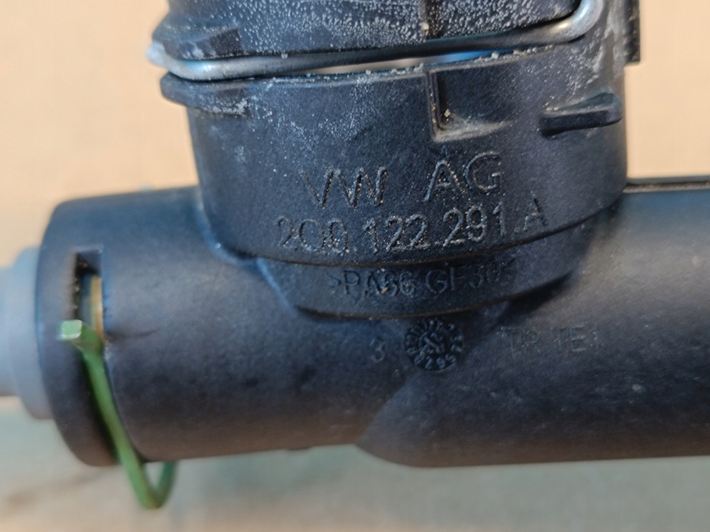 фото №12, Оригинальный номер vag патрубок системы охлаждение комплект с датчиком skoda karoq