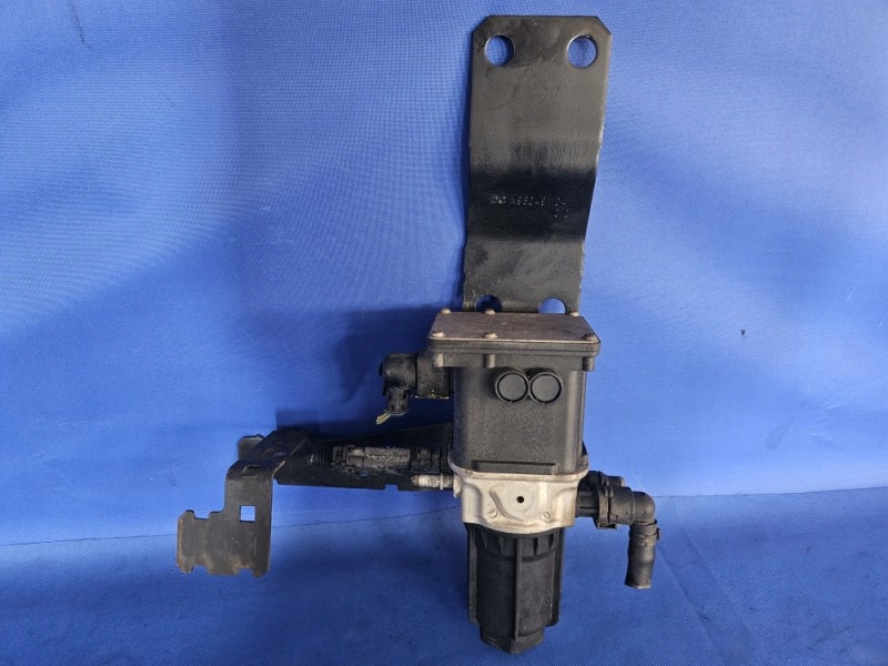 Купить Насос adblue mercedes actros mp4