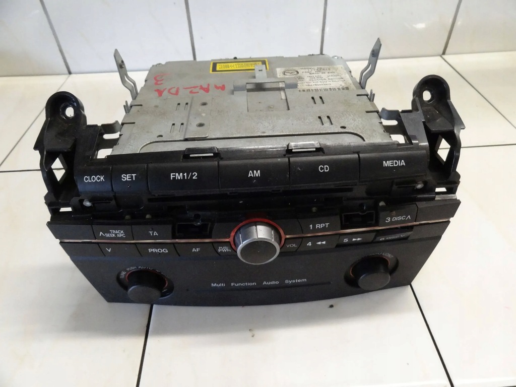 фото №3, Mazda 3 bk 2006 hb радио cd радиопроигрыватель заводской br2d66ar0