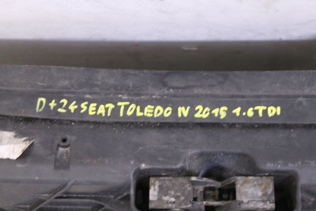 фото №9, Seat toledo iv 1.6 tdi 12r- pas передний радиатор