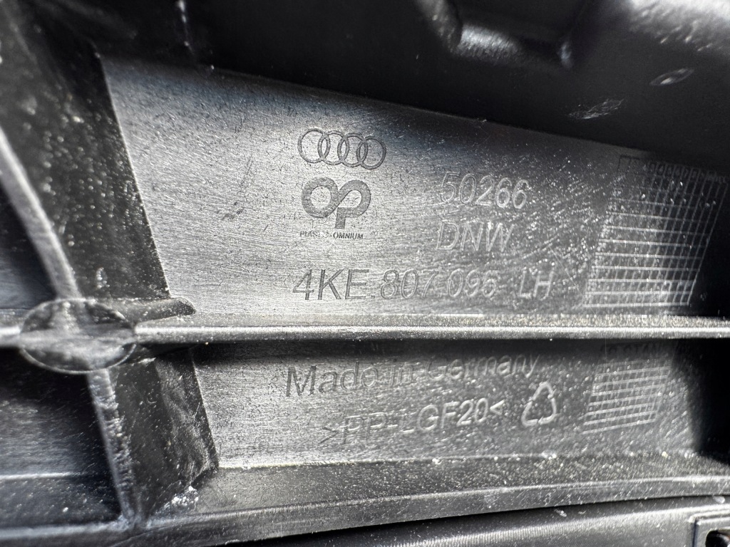 фото №9, Audi q8 e-tron 4ke бампер перед оригинальный камера