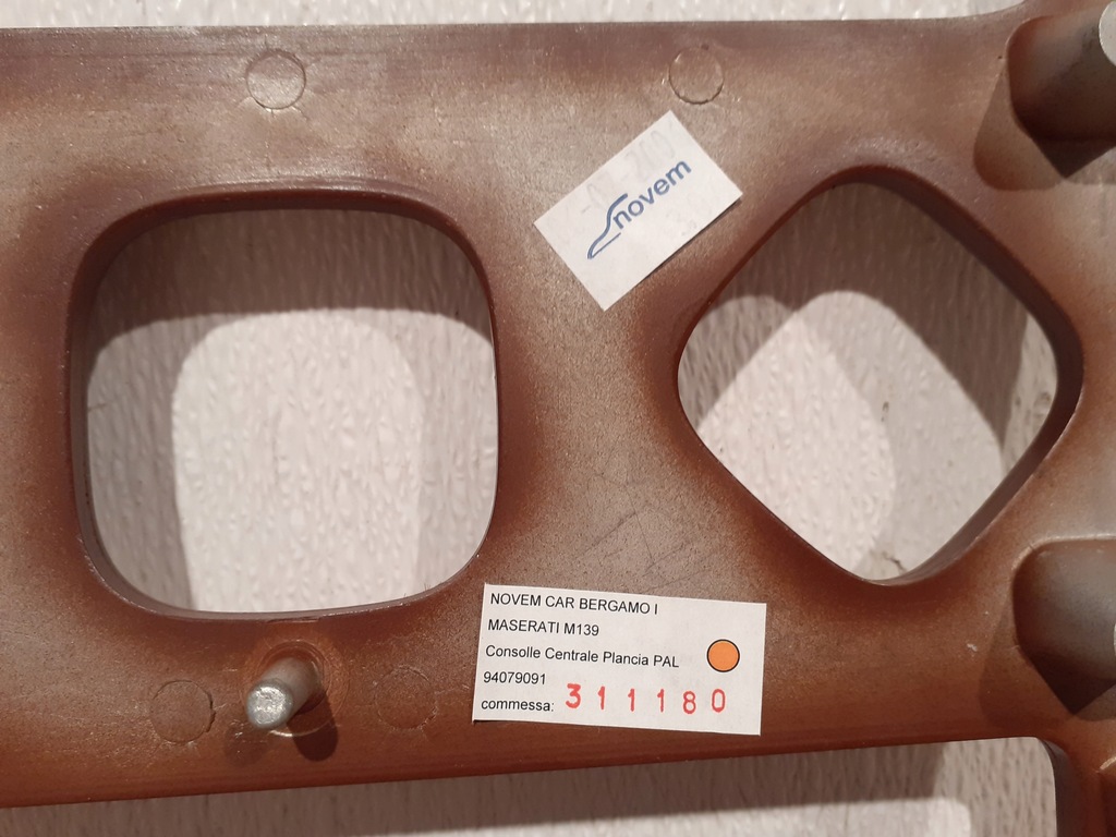 фото №6, Maserati quattroporte v 06-12 панель drewno консоль