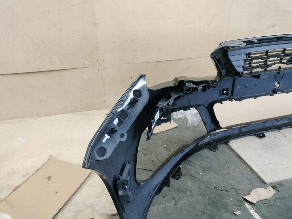 Peugeot 308 2 t9 рестайлинг  бампер перед передний оригинал европа в Украине