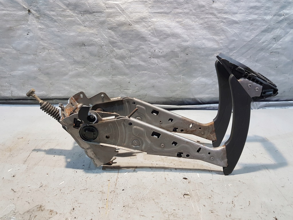 фото №8, Рычаг тормоза ручного opel zafira b 1.9 cdti 13237304ar