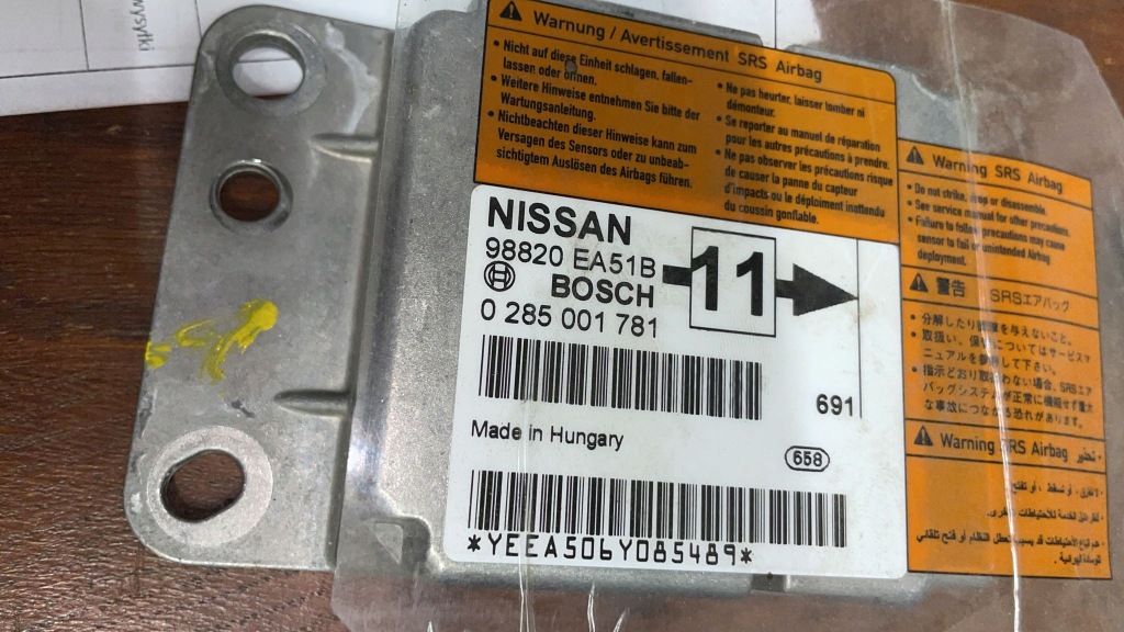 фото №1, Nissan navara d40 датчик модуль подушка безопасности 0285001781