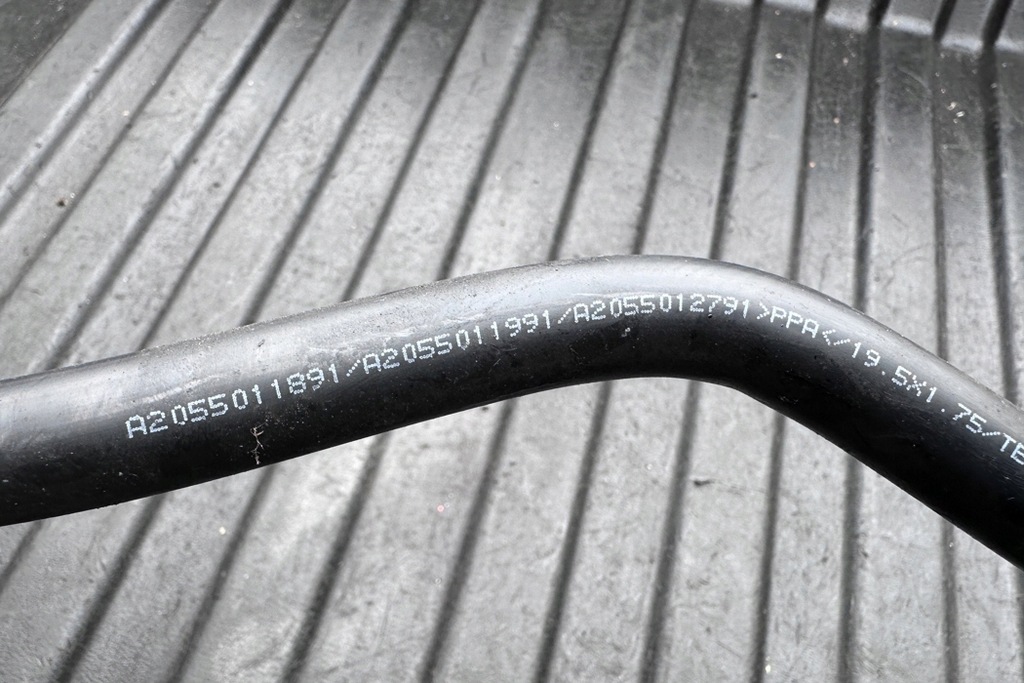 фото №7, Труба охлаждение mercedes-benz c w205 a2055011991 2.1l дизель 125kw 2017