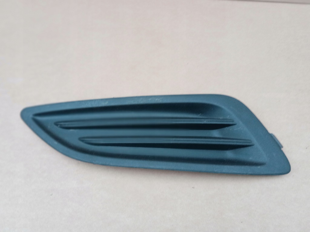 фото №1, Ford fiesta mk7 права решітка бампера перед 2013r