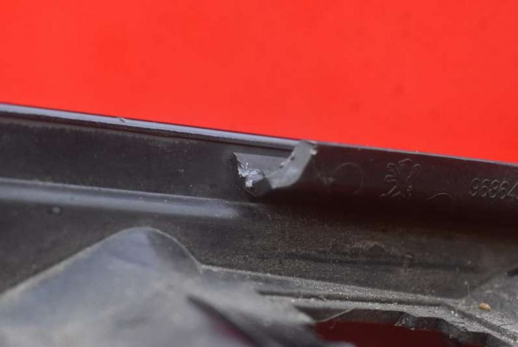 фото №15, Крыло левый перед передний чёрный peugeot 5008 1 i 09-13