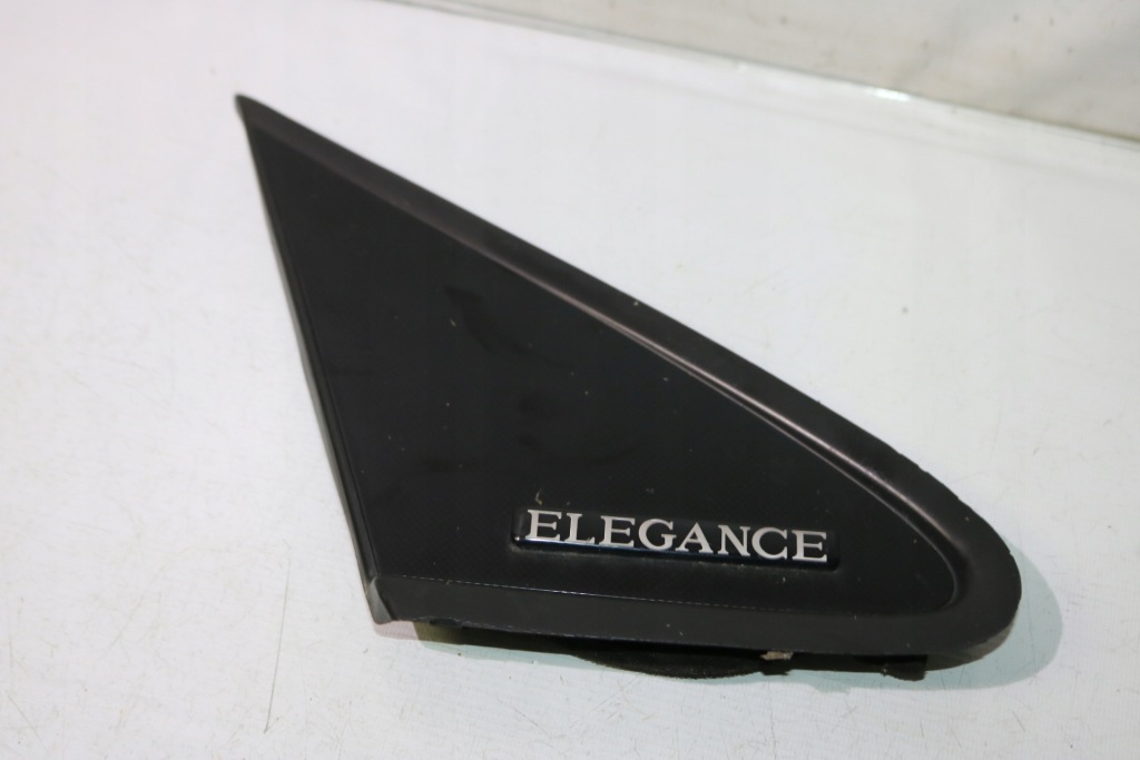 Купить Mercedes w116 стекло треугольное правый задний  бесцветная