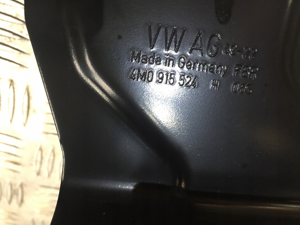 фото №6, Audi rsq8 q8 основание аккумулятор кронштейн кронштейн аккумулятор 4m0915524h