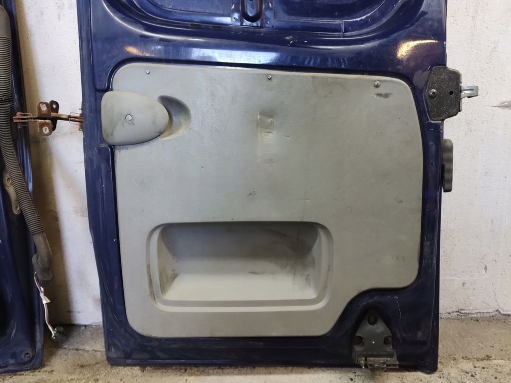 фото №16, Trafic 2 ii vivaro a primastar дверь левая правое задняя задние синий